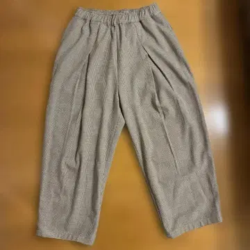 늑대와 잠자는 양의 소완 블랙 체크