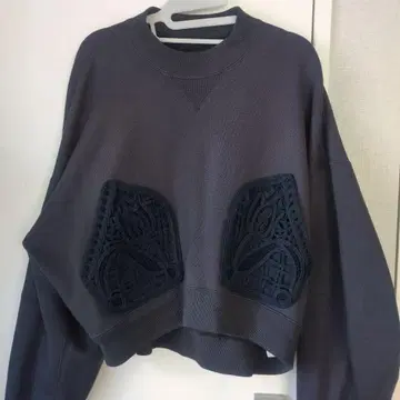 mame kurogouchi 코드 자수 맨투맨 상의 네이비2