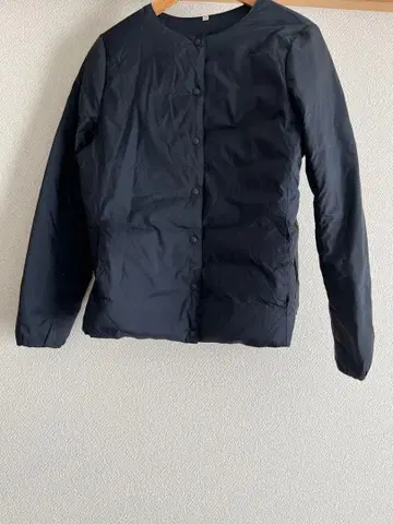 네이비 버튼식 다운 자켓