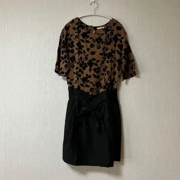 라토타리테 리본 벨트 꽃무늬 도킹 원피스 블랙 브라운