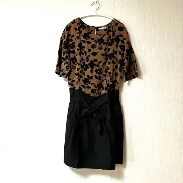 라토타리테 리본 벨트 꽃무늬 도킹 원피스 블랙 브라운