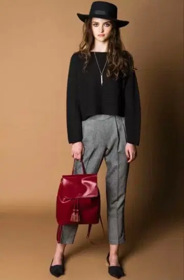 새상품 [ EGOIST 스마트 테이퍼드 팬츠 ]