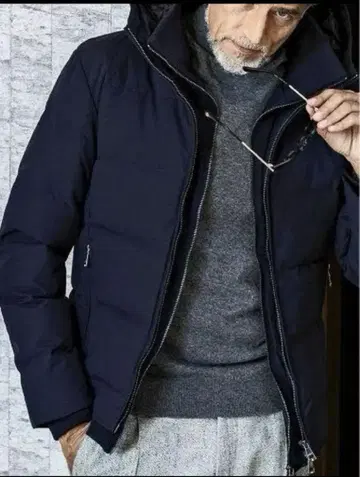 AKM 다운 네이비 S