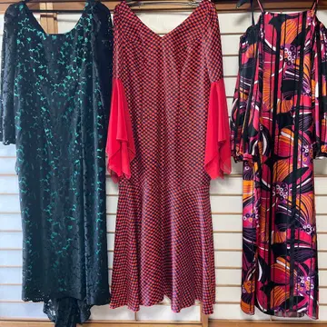 블랙과 파랑 꽃무늬 레이스 롱 드레스