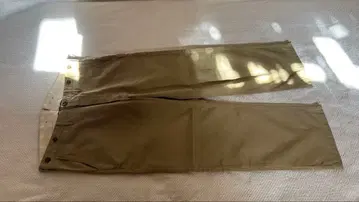 SPELL BOUND 베이지 워크 팬츠