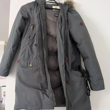 AIGLE 그레이 다운 자켓 후드 부착