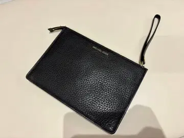 MICHAEL KORS 클러치백