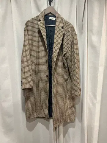 체크 무늬 더블 브레스트 롱 코트