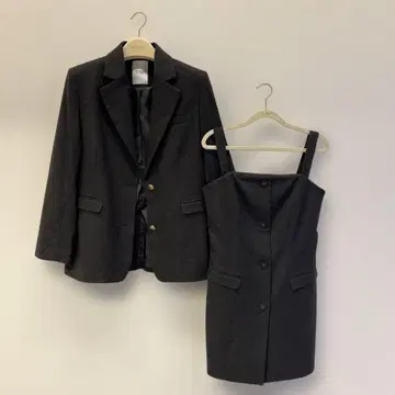 미사용 새상품 Her lip to 다크 그레이 자켓 셋업