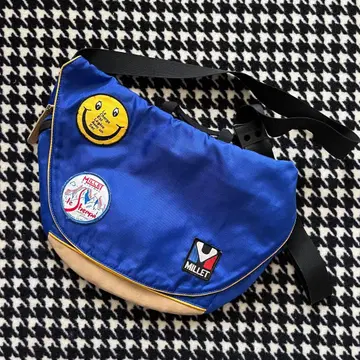 MILLET 메신저 백 숄더백 와펜