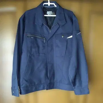 네이비 지퍼 포켓 부착 점퍼