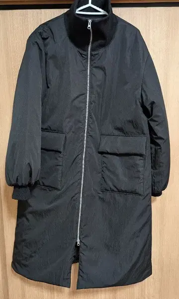 AlC. 발수 가공 리브 칼라 충전솜 롱 코트 블랙