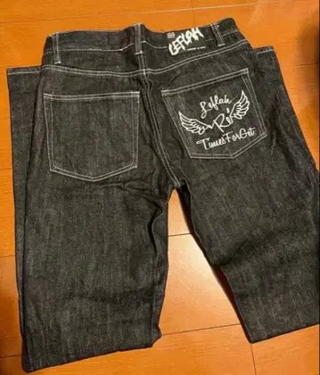 LEFLAH 다크 데님 팬츠 윙 로고 자수