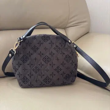 러셋 퀼팅 숄더백