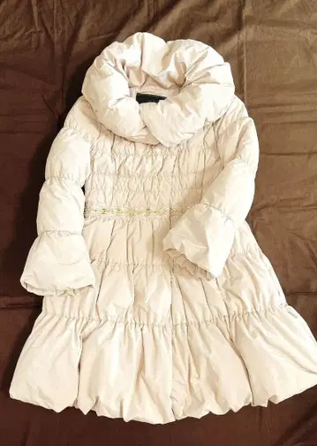 TO BE CHIC 투 비 시크 퐁퐁 비쥬 다운 코트