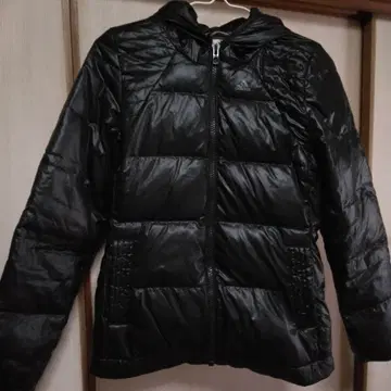 adidas 블랙 다운 자켓 후드 부착