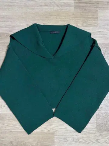 EMODA 다크 그린 세일러 카라 니트 F