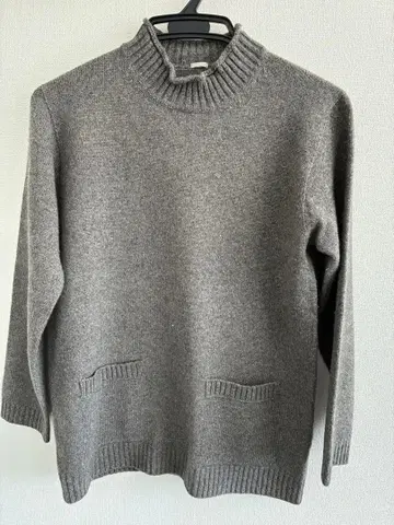 MARGARET HOWELL 브라운 계열 하이넥 스웨터 긴팔