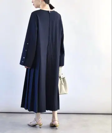 SHIPS quaranciel 와이드 슬리브 스키퍼 플리츠 원피스