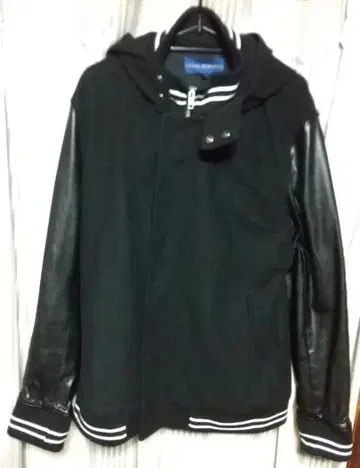 최종 가격 인하! 어반 리서치 후드티 바시티 자켓 소매 가죽 사이즈 40