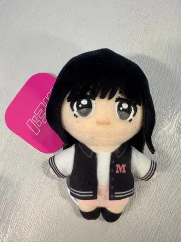 ME:I GIGO 한정판 마스코트 봉제 인형 MOMONA