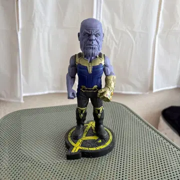 타노스 피규어 어벤져스