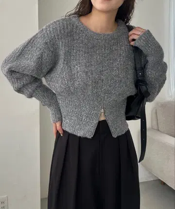 CAPRICIEUX LE'MAGE 밑단 지퍼 라메 풀오버