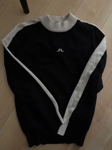 J.LINDEBERG 블랙 스웨터 M
