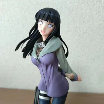 NARUTO 갸루즈 휴우가 히나타 피규어