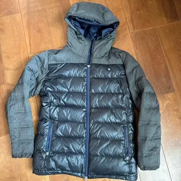 아놀드 파머 후드 부착 다운 자켓 블랙/그레이