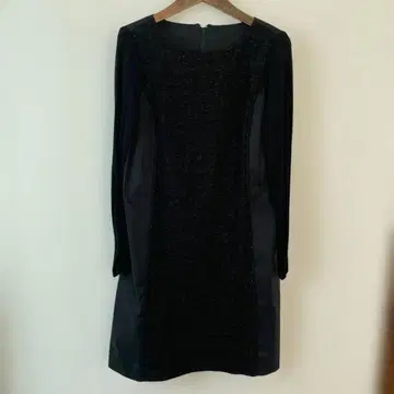 히로코비스 블랙 이소재 절개 긴팔 원피스