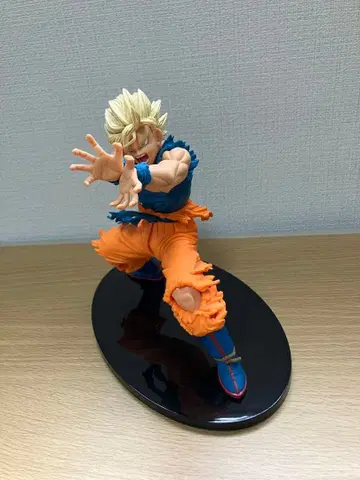 드래곤볼 조형 천하제일무도회4 슈퍼 사이어인 손오공 에네르기파