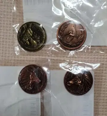 바이오하자드 앤티크 코인 4개 세트
