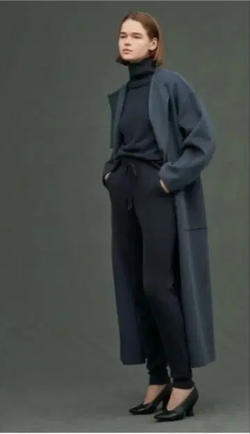 uncrave 리버 롱 코트 루즈핏 블루 그레이