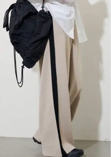 가격 인하 [ 완판 ] JOURNAL STANDARD 워셔블 트랙 팬츠