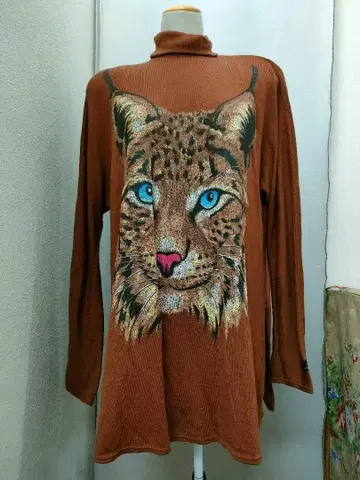 이타리야 브라운 하이넥 롱 기장 튜닉