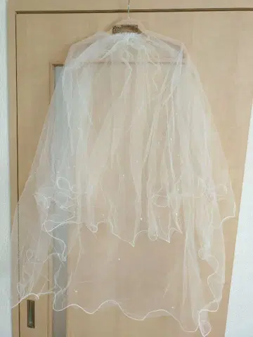 화이트 웨딩 베일 2층 프릴 비즈 포함
