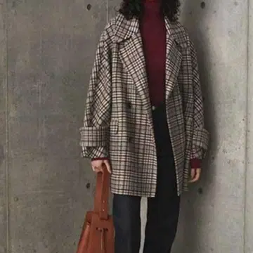 Mila Owen 플랩 포켓 하프 기장 코쿤 접결 코트 체크 무늬