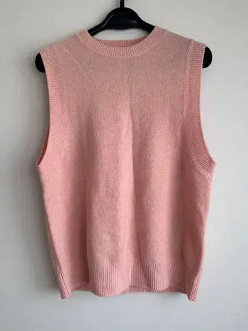 HYKE 핑크 슬리브리스 스웨터 택 포함 새상품