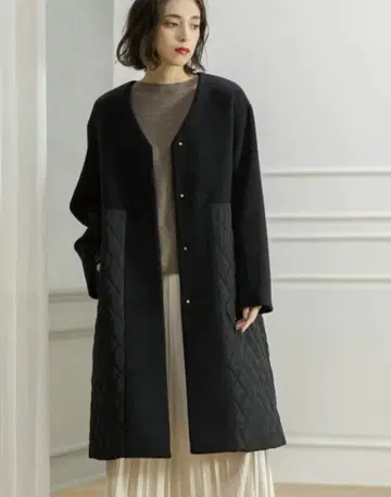 오페크 도트 클립 울 캐시미어 도킹 코트 퀼팅 블랙