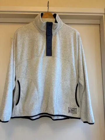 nikoand - [ 새상품급 ] 플리스 스냅 하이넥 풀오버!