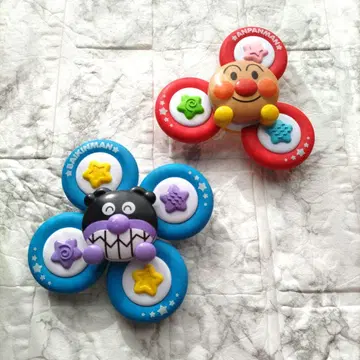 호빵맨 바이킹 육뇌 스피너 자동차 창문에도 붙일 수 있는 돌아가는 완구