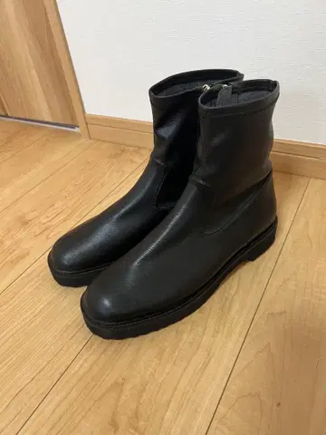 탈론 트랙 밑창 핏 숏부츠