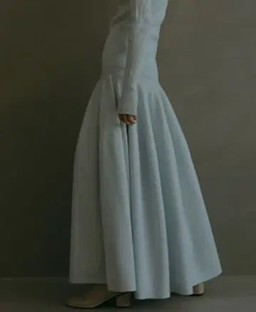 [ 미사용 택 포함 ] ETRE TOKYO 니트 볼륨 스커트 블루