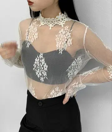 [ LVEU. ] 러브유 시스루 레이스 하이넥 탑 아이보리 레이스