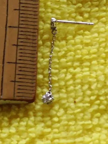 18K 화이트 골드 메레 다이아 체인 볼 귀걸이 (한쪽만)