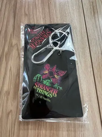 스트레인저 싱스 아크릴 키링