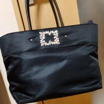 2025년 2월 구매 미사용 새상품 ADMJ 나일론 럭스 토트백