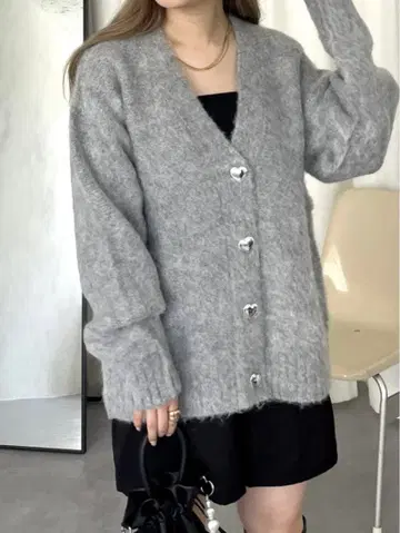 prose verse 하트 버튼 모헤어 라이크 V 니트 가디건