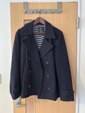 BEAMS HEART 블랙 울 피코트